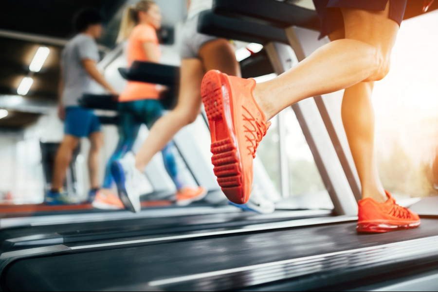 Trening na bieżni – plusy i minusy